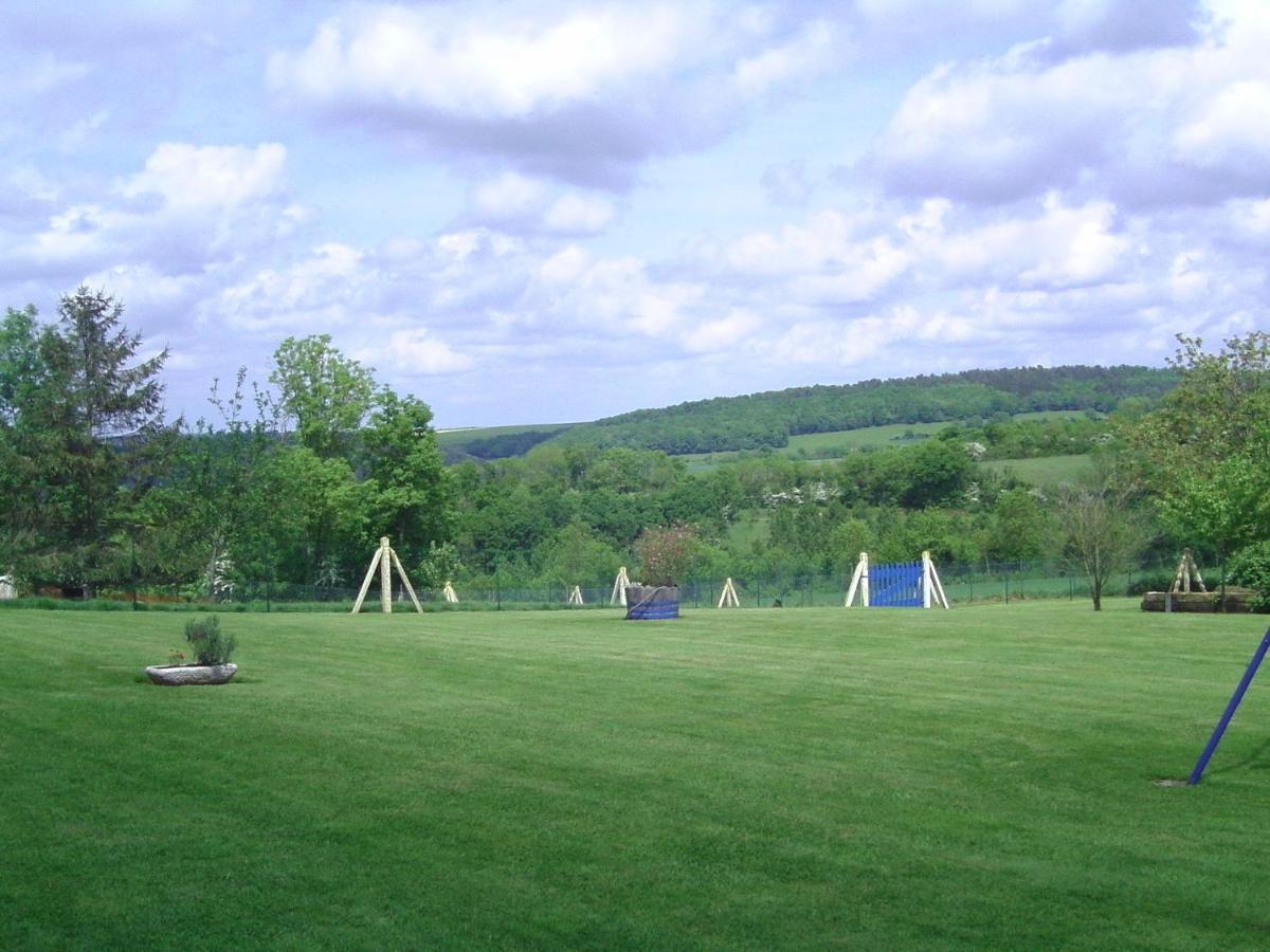 Chambre D'Hotes De La Mousse Saint Remy sur Orne Luaran gambar